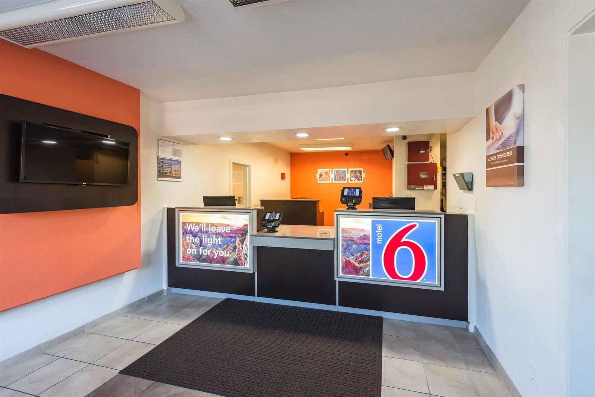 Motel 6-Reno, Nv - West Zewnętrze zdjęcie