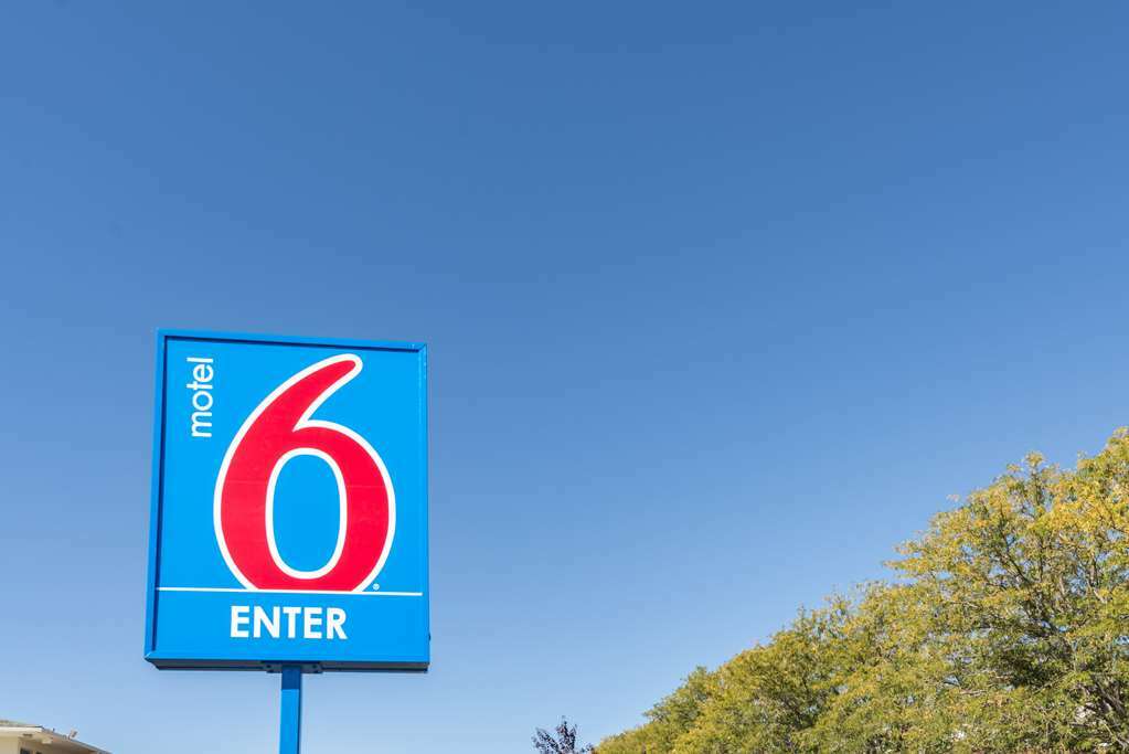 Motel 6-Reno, Nv - West Zewnętrze zdjęcie